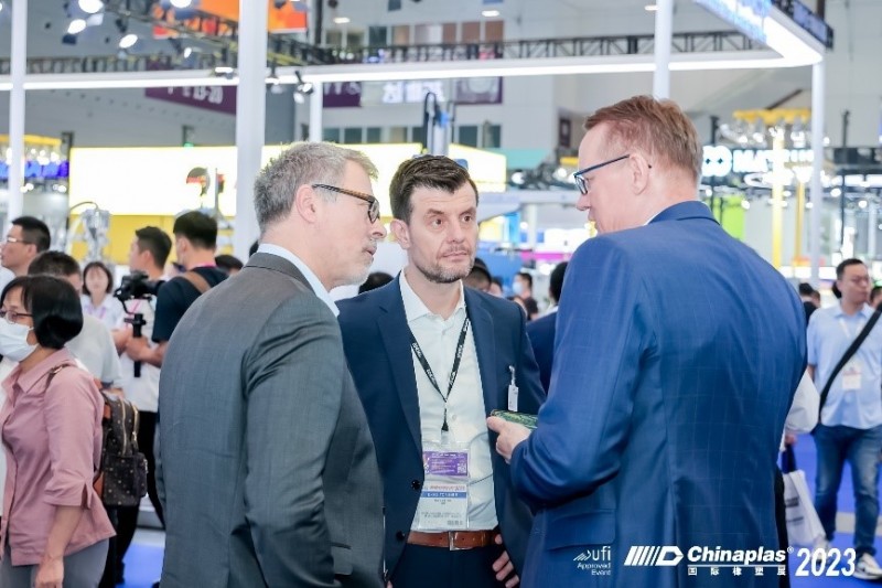 一張含有 文字, 人員, 排名, 人民 的圖片自動(dòng)產(chǎn)生的描述